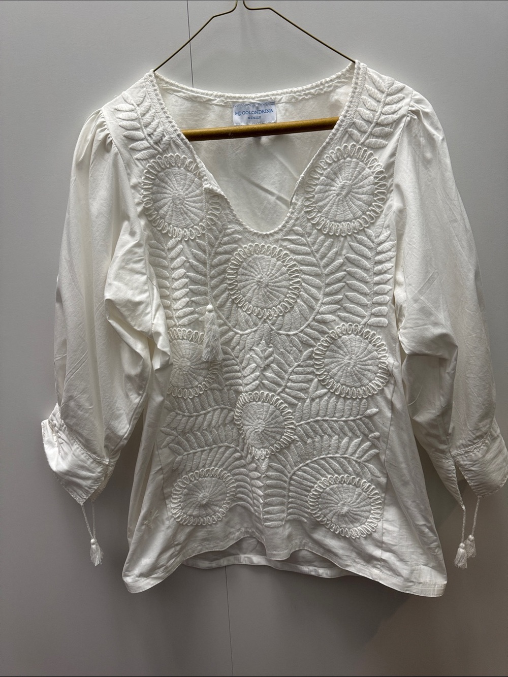 Mi Golondrina White Embroidered Top/ Tunic